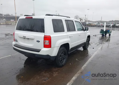 2013 Jeep Patriot Sport z USA, uszkodzony, nr VIN 1C4NJRBB8DD129513